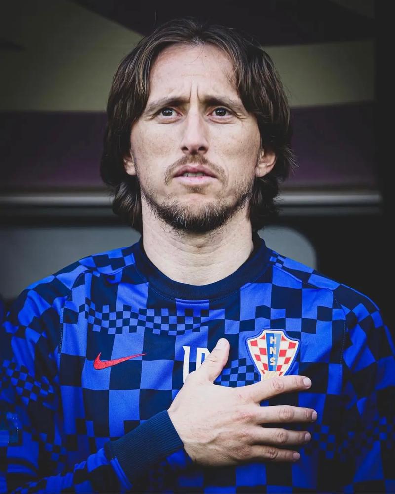 LGD官方：原RNG中单Tangyuan正式加入