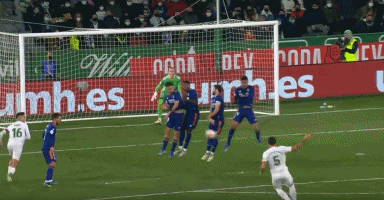 剑南春｜米兰连丢两球2-2帕尔马，莱奥点射，萨56贴地斩破门